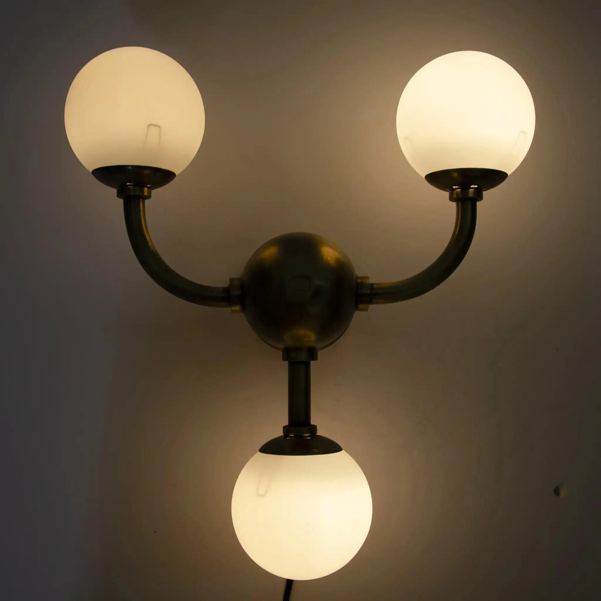 Bari Sconce - Remutear