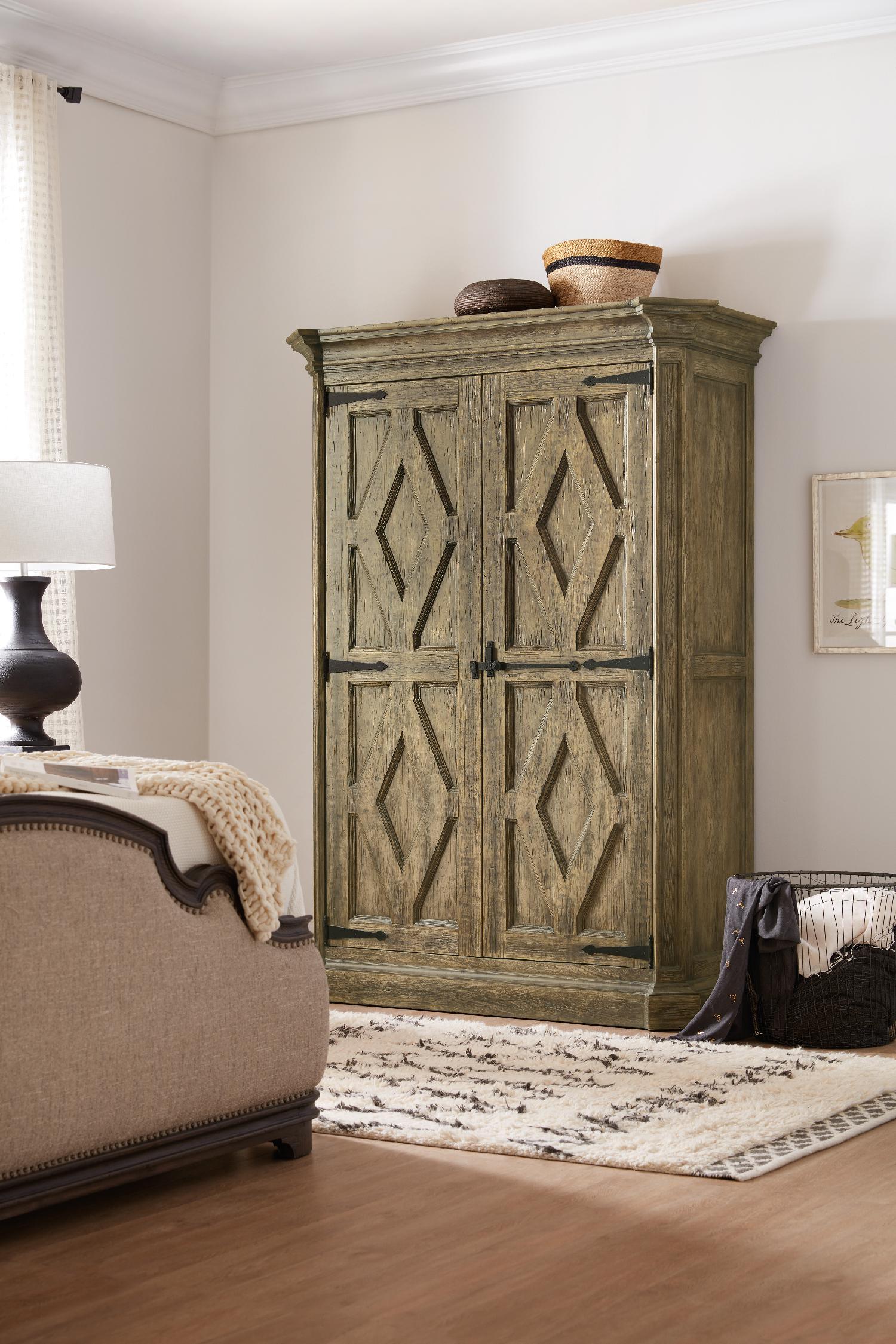 La Grange Mt. Maria Wardrobe - Remutear