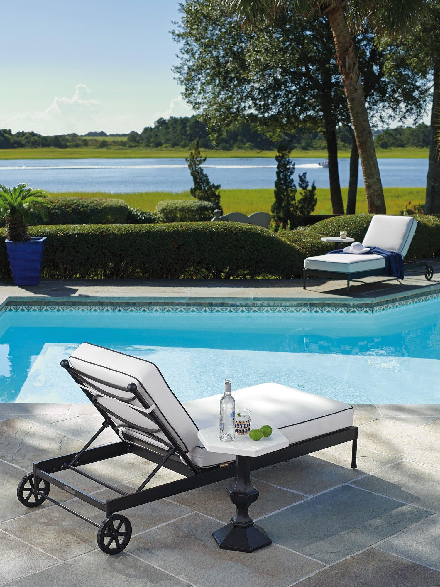 Pavlova Chaise Lounge - Remutear