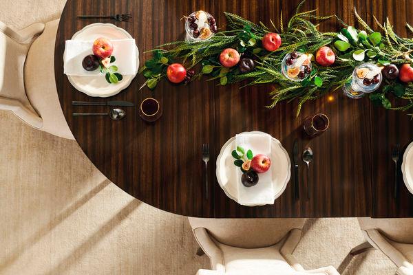 LONG AND SHORT OF IT DINING TABLE - Remutear