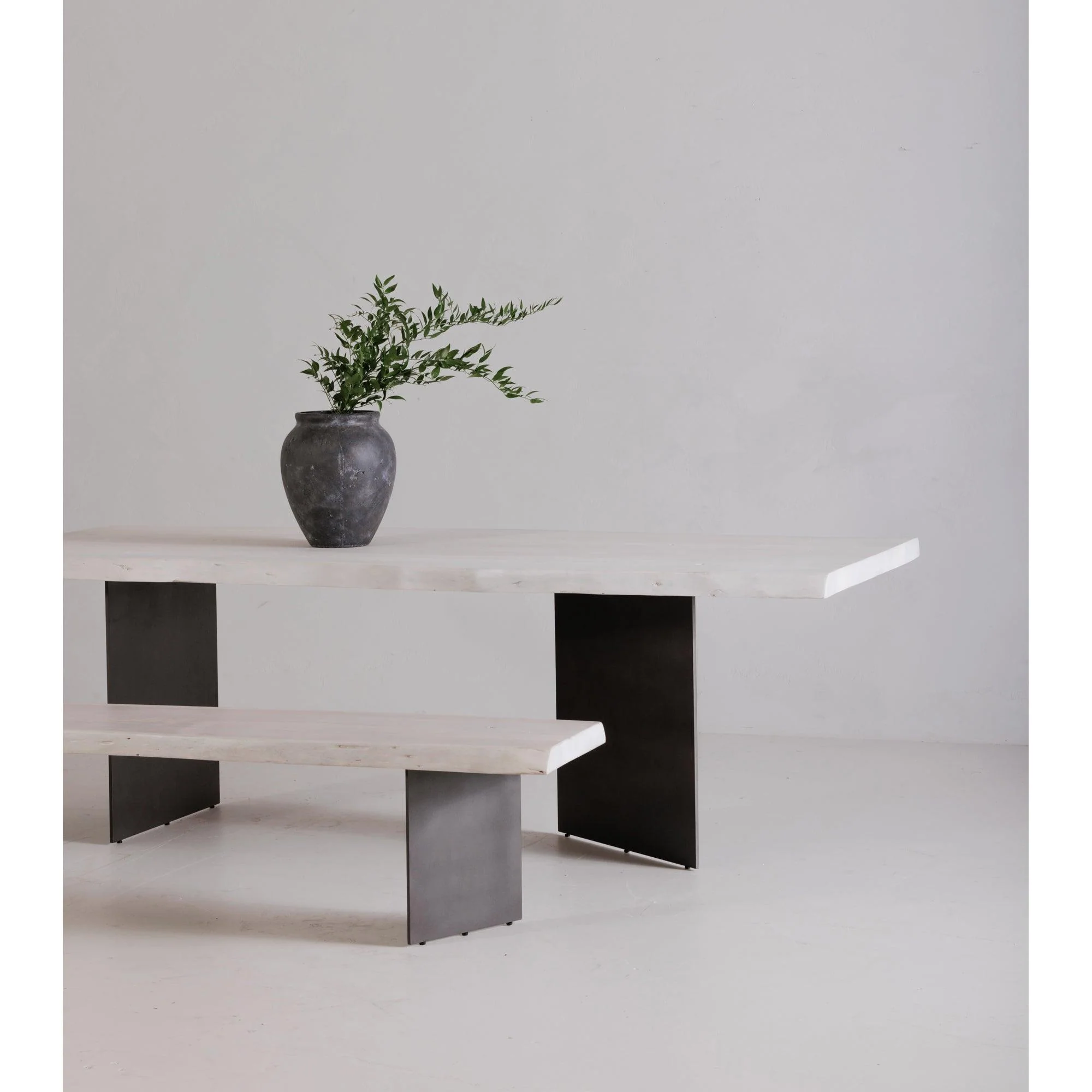Evans Dining Table - Remutear