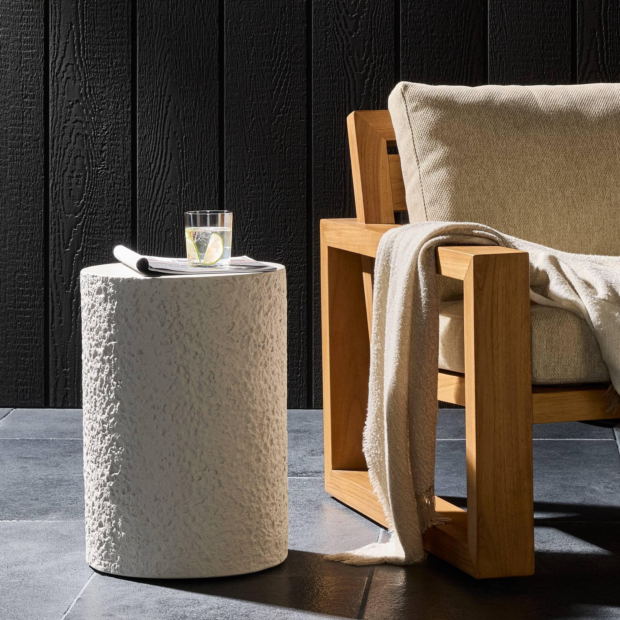 Otero Outdoor Round End Table - Remutear
