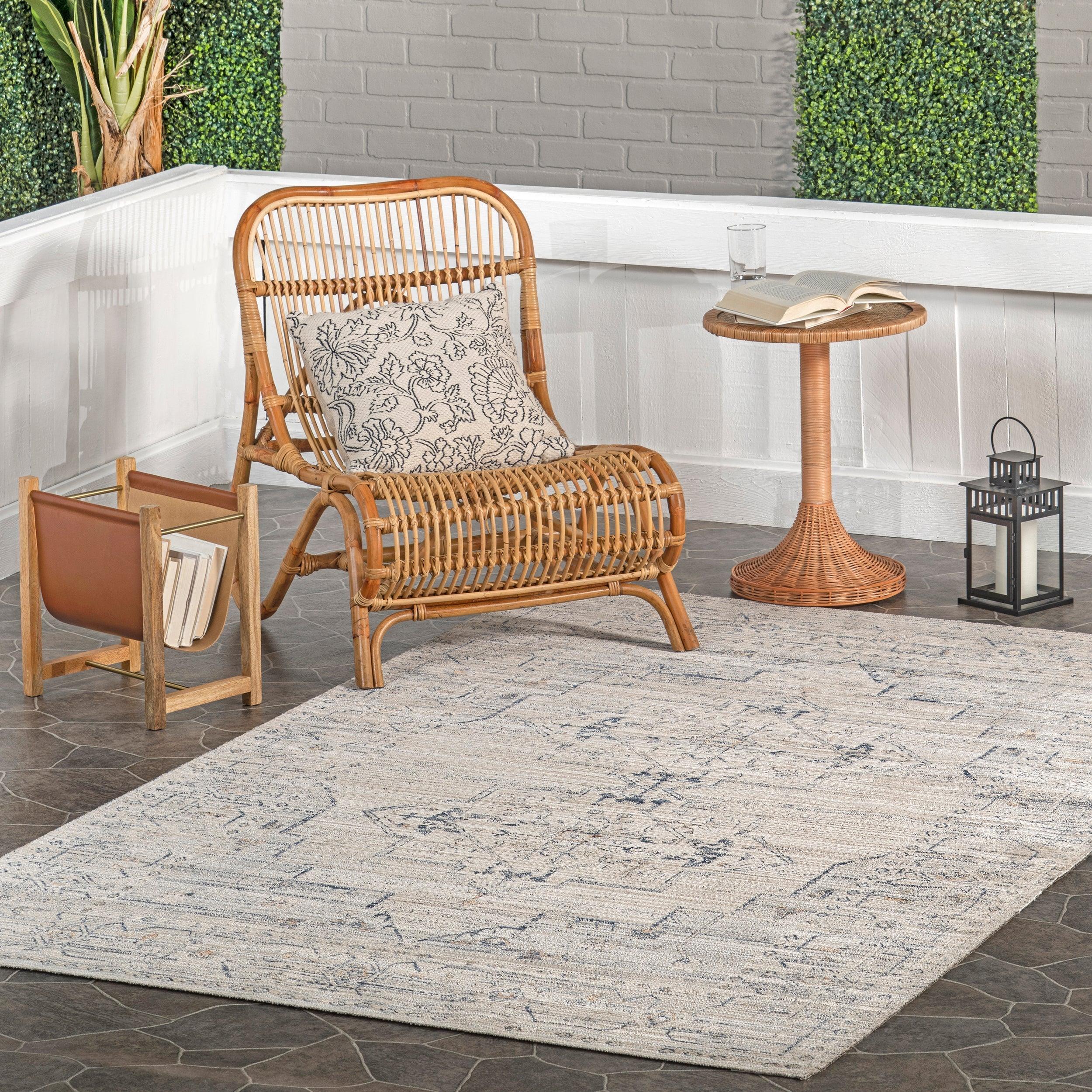 Lolita Faded Machine Washable Indoor/Outdoor Area Rug - Remutear