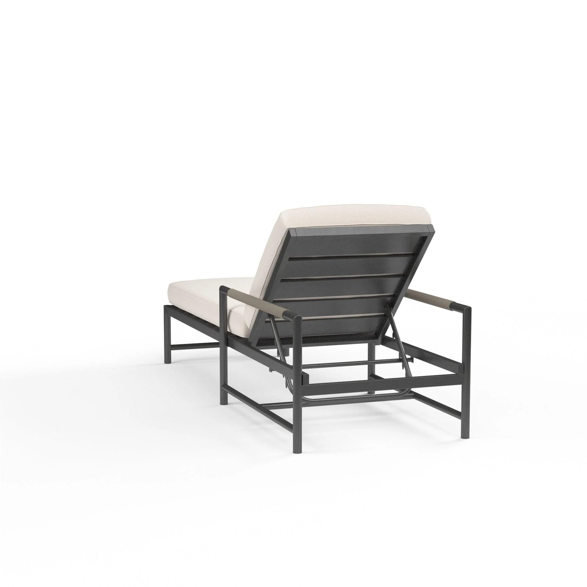 Pietra Chaise in Echo Ash, No Welt - Remutear