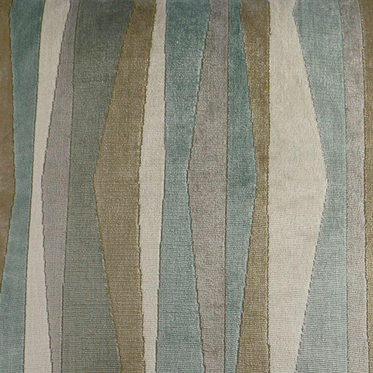 Layers Pillow - Remutear