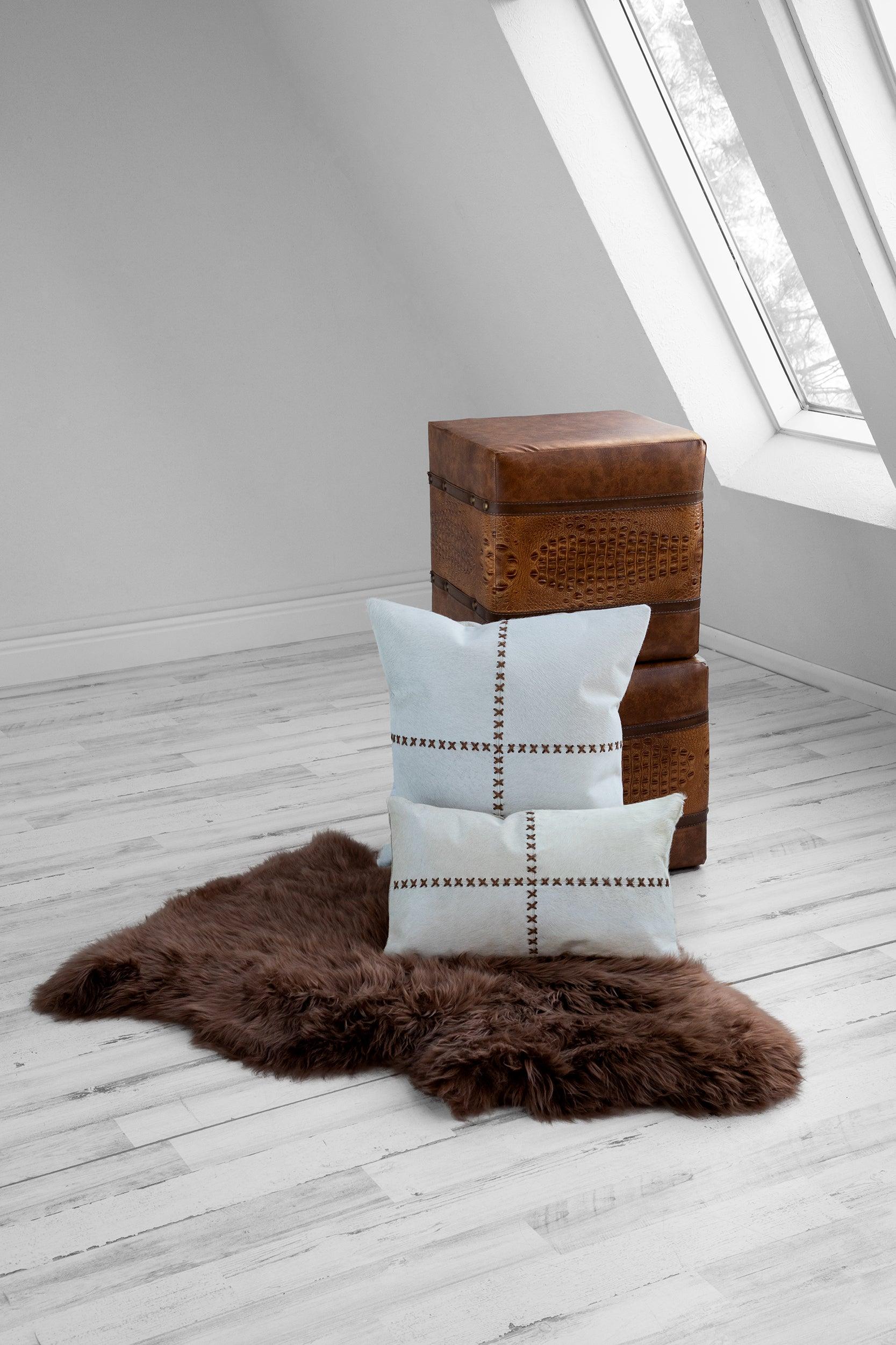 Cowhide Square Cushion - Remutear