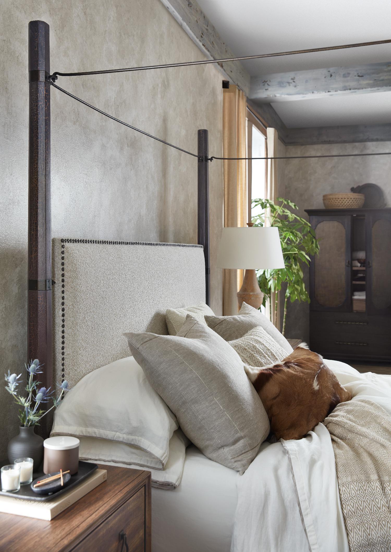 Big Sky Poster Bed with Canopy - Remutear