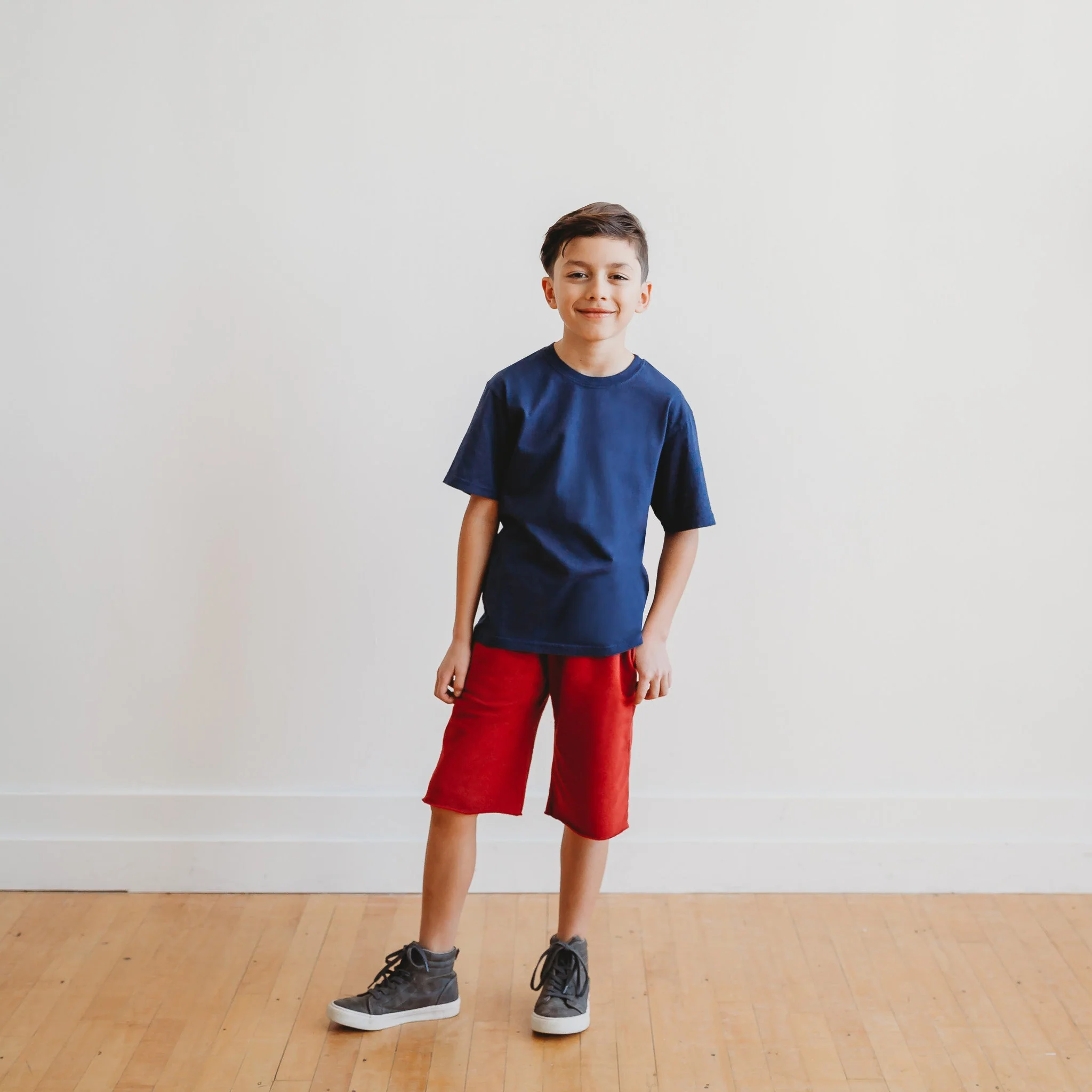 Boys Soft Organic Cotton Jersey Short Sleeve Crew Tee | Red - Remutear